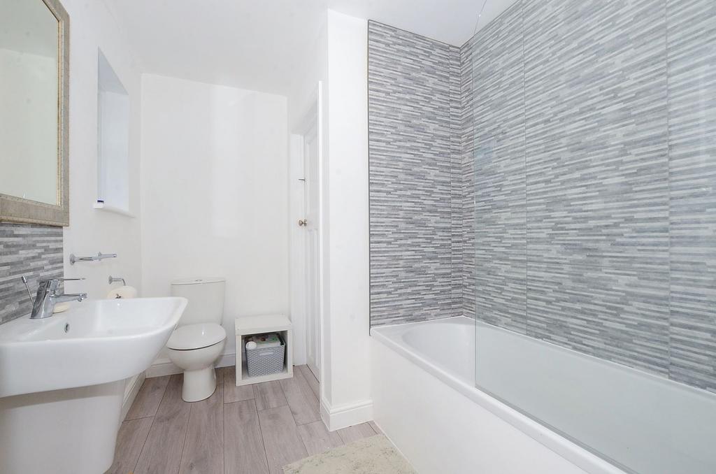 Ensuite Bathroom (on ground floor)