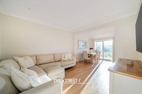 4 bedroom semi-detached house for sale, Glebe Way, Hornchurch, RM11
