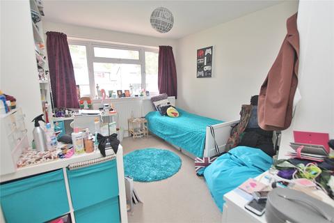 undefined, Connaught Road, Woking GU24