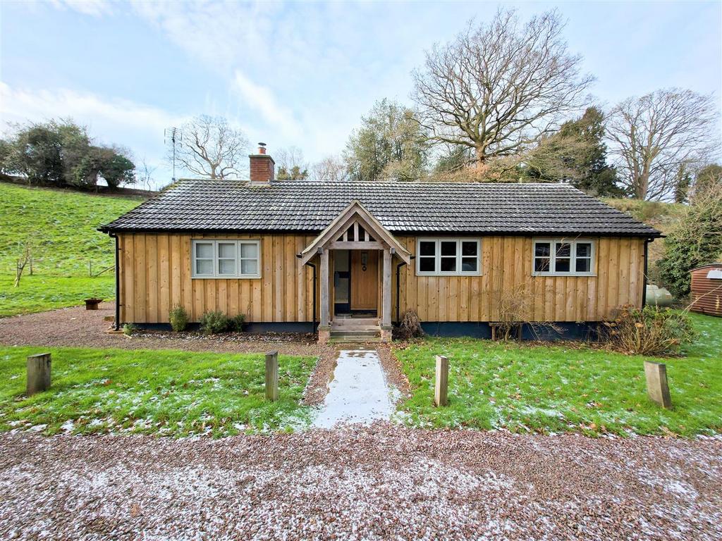 Lower Burcote Farm Bungalow 1
