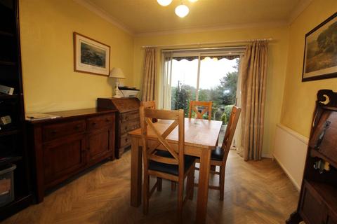 4 bedroom semi-detached house for sale, East View, Barnet EN5