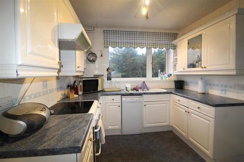 4 bedroom semi-detached house for sale, East View, Barnet EN5