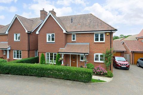 4 bedroom detached house for sale, Exmoor Drive, Cranleigh, GU6