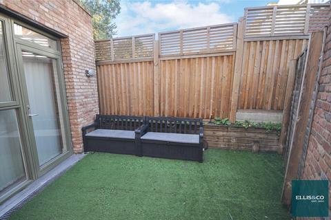 2 bedroom apartment for sale, Edgewood Mews, Finchley, N3