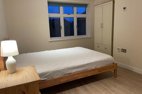 1 bedroom in a house share to rent, Thornton House Huntingdon Road Cambridge