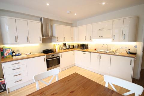 1 bedroom in a house share to rent, Thornton House, Huntingdon Road, Cambridge