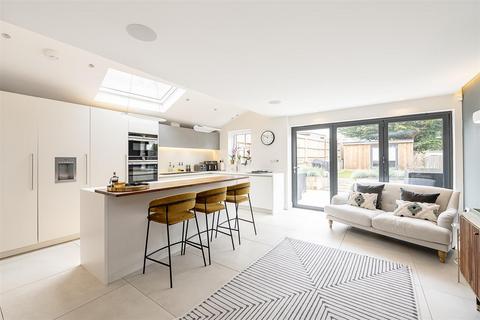 5 bedroom semi-detached house for sale, Park Mount, Harpenden