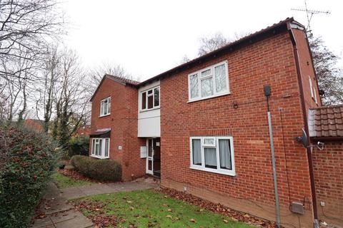 Studio to rent, Black Prince Avenue, Coventry CV3