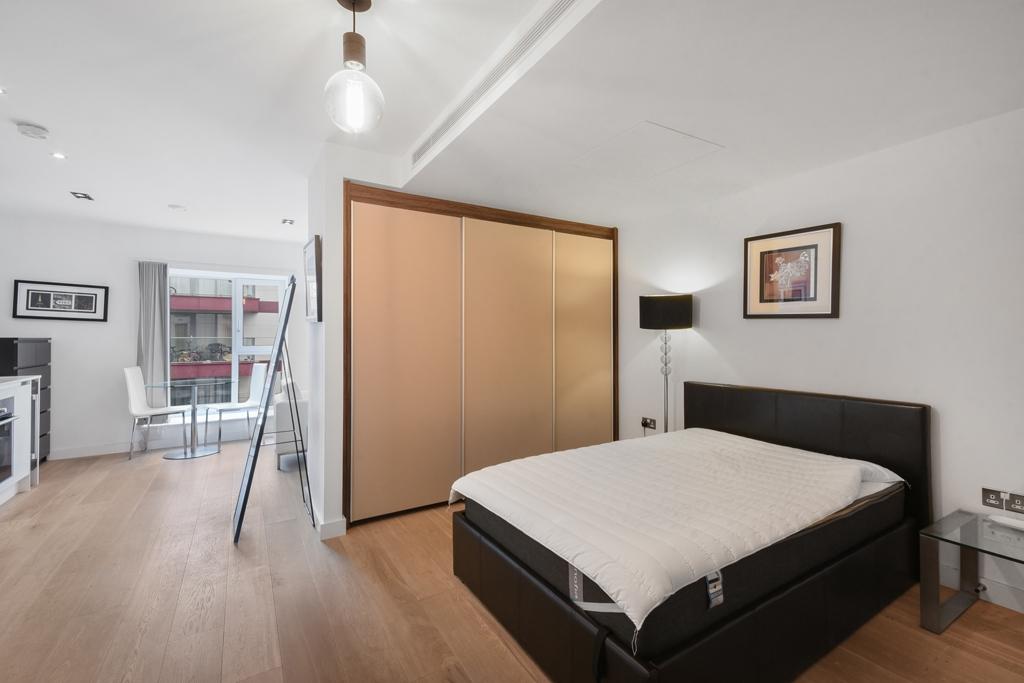 Courtyard Apartme...