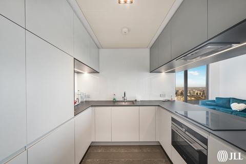 2 bedroom apartment to rent, Amory Tower, London E14
