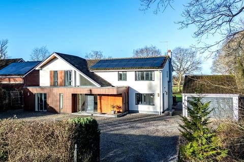5 bedroom detached house for sale, Broadheath Common, Lower Broadheath, Worcester, Worcestershire, WR2