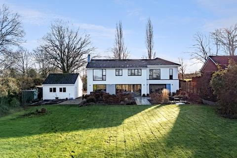 5 bedroom detached house for sale, Broadheath Common, Lower Broadheath, Worcester, Worcestershire, WR2