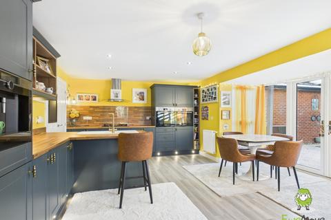 5 bedroom detached house for sale, FAIRWAY ROAD, BASINGSTOKE, RG24