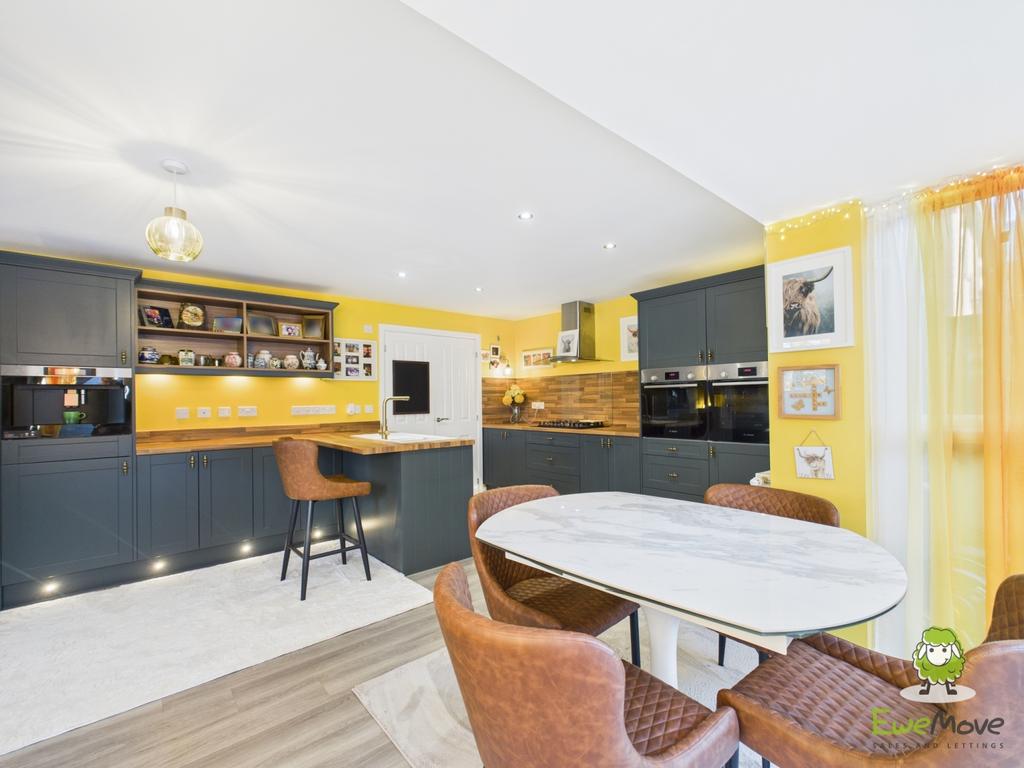 Ewe Move Estate Agents Basingstoke - Fairway Road