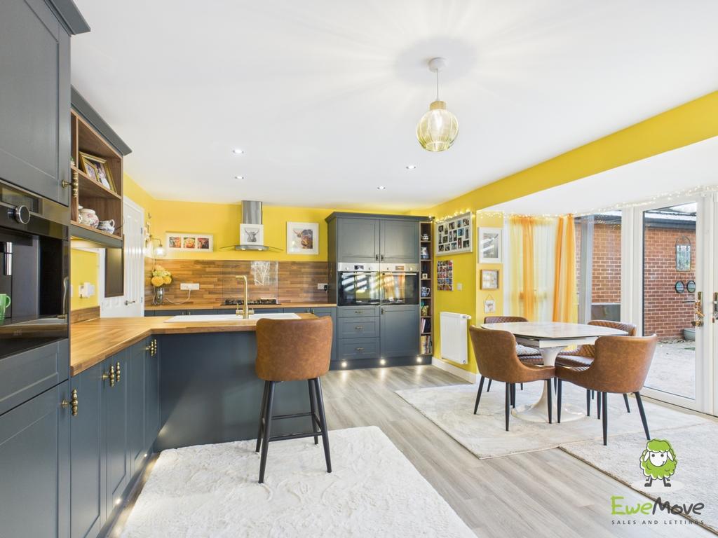 Ewe Move Estate Agents Basingstoke - Fairway Road