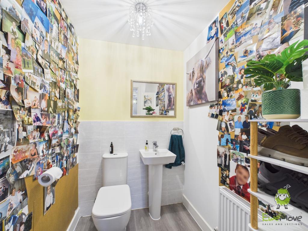 Ewe Move Estate Agents Basingstoke - Fairway Road