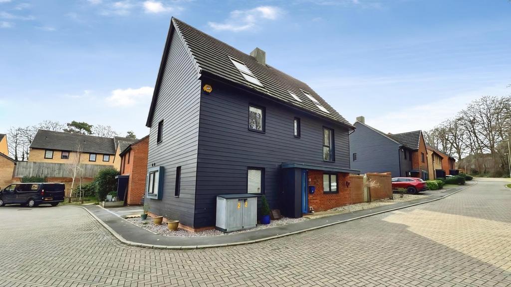 Ewe Move Estate Agents Basingstoke - Fairway Road