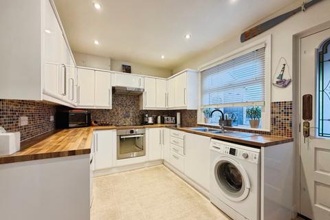 2 bedroom semi-detached house for sale, Windmill Street, Hythe