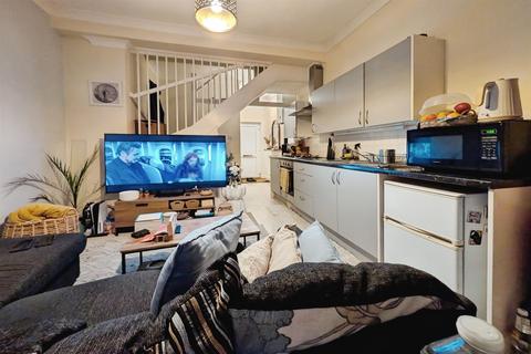 undefined, Southampton SO15