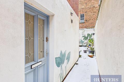 3 bedroom flat for sale, Craven Street, Scarborough