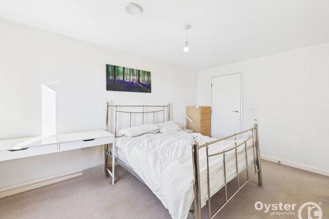 undefined, Ealing Road, Vale Court Ealing Road, TW8