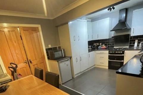 5 bedroom semi-detached house for sale, Greenside Crescent, Huddersfield