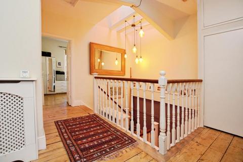 2 bedroom apartment to rent, Beaufort Road, Bristol BS8