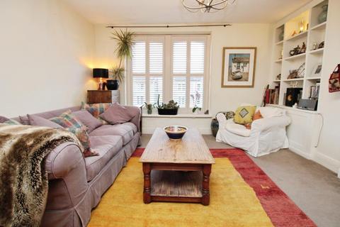2 bedroom apartment to rent, Beaufort Road, Bristol BS8