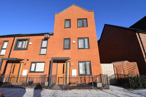 4 bedroom terraced house for sale, Amersham Park Road, Salford, M6