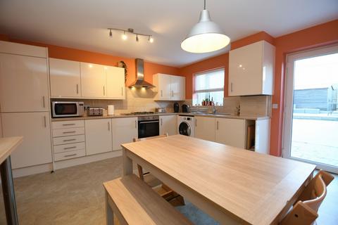 4 bedroom terraced house for sale, Amersham Park Road, Salford, M6