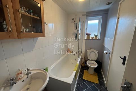 undefined, Portchester Gardens, Wakes Meadow, NN3 9UP