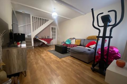 2 bedroom semi-detached house to rent, Portchester Gardens, Wakes Meadow, NN3 9UP