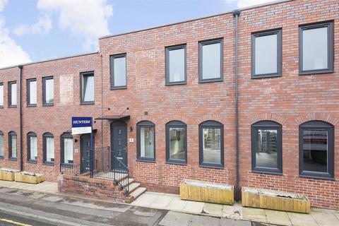 2 bedroom terraced house to rent, Melbourne Street, Leeds, West Yorkshire, LS2 7PS