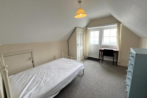 3 bedroom apartment to rent, Falmouth