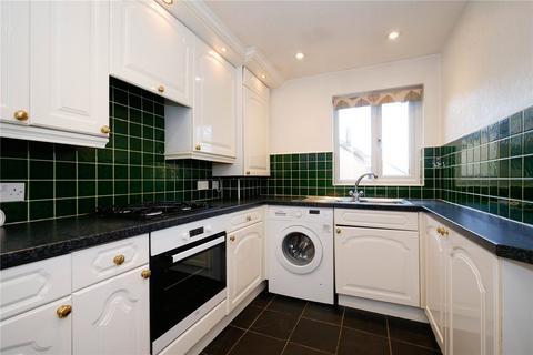2 bedroom flat to rent, Ridgewood Close, Shipley BD17