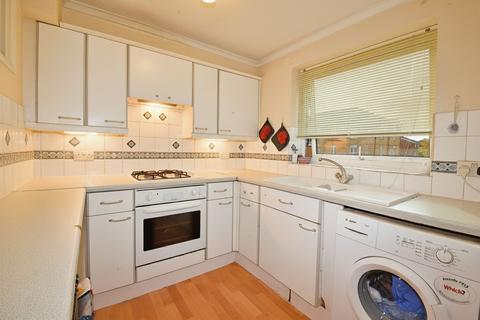 1 bedroom apartment for sale, Sycamore Close, Northolt UB5