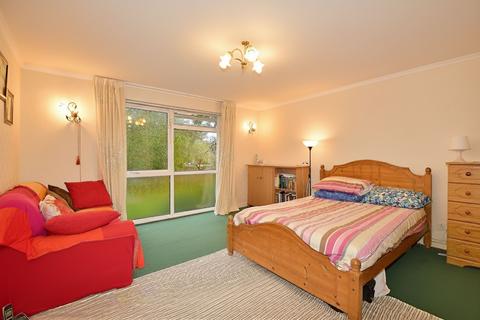 1 bedroom apartment for sale, Sycamore Close, Northolt UB5