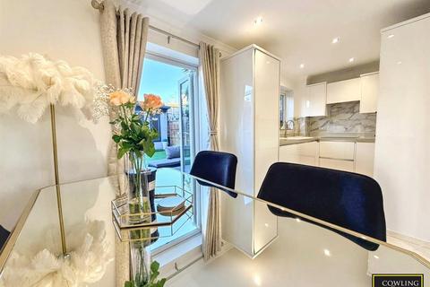 2 bedroom house for sale, Pound Lane Central, Laindon, Basildon