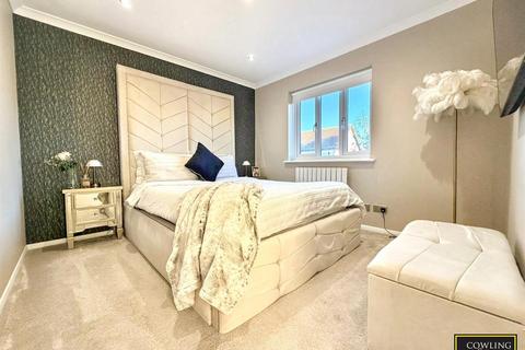 2 bedroom house for sale, Pound Lane Central, Laindon, Basildon