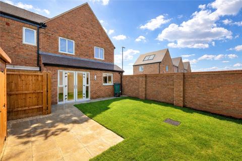 3 bedroom terraced house to rent, Beagle Street, Cambridge, Cambridgeshire