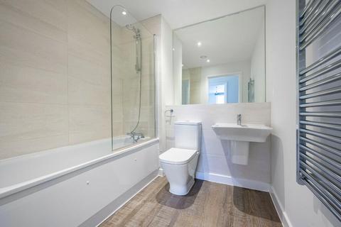 2 bedroom flat to rent, at Market Quarter, 102, 45 Bernard Street SO14