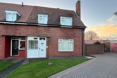 3 bedroom semi-detached house for sale, Firtree Gardens, Whitley Bay, Tyne and Wear, NE25 8XB