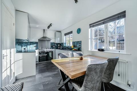 3 bedroom terraced house to rent, Rye Close, Eastleigh SO53