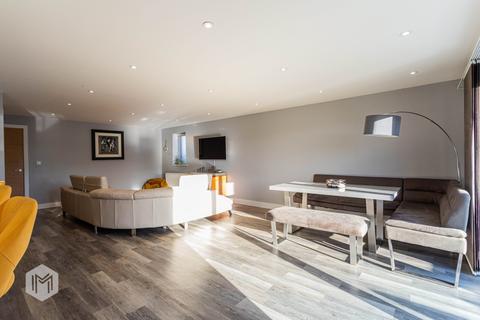4 bedroom detached house for sale, Mendip Crescent, Bury, Greater Manchester, BL8 1QZ