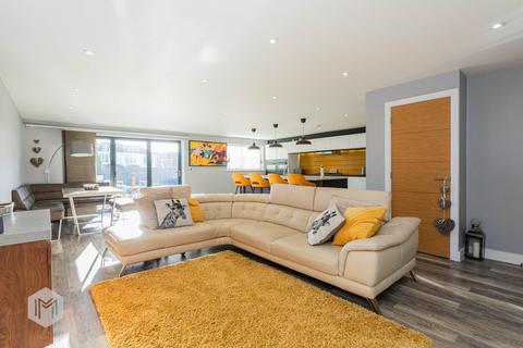 4 bedroom detached house for sale, Mendip Crescent, Bury, Greater Manchester, BL8 1QZ