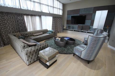 5 bedroom flat to rent, East Drive, Empire House, NW9