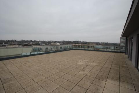 5 bedroom flat to rent, East Drive, Empire House, NW9