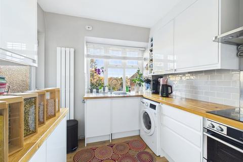 undefined, Kelvin Drive, St Margarets
