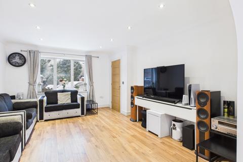 4 bedroom detached house for sale, Retford Avenue, Rochdale, OL16 4AD