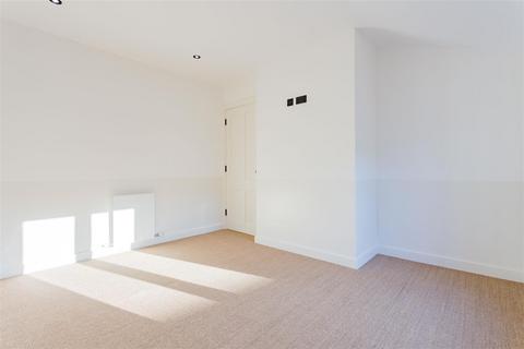 undefined, Fonthill Mew, Finsbury Park